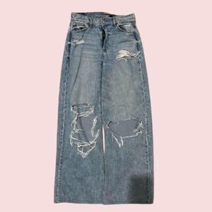 American Eagle Dreamy Drape Stretch Ripped Super High-Waisted Baggy WideLeg Jean